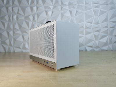 Photo d'un pc, monté en stream, avec comme référence : Canard - 800€ 