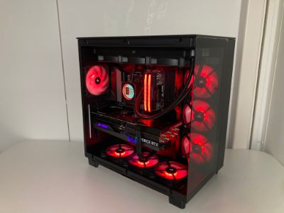 Photo d'un pc, monté en stream, avec comme référence : EloNN - 4000€ 