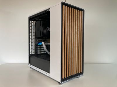 Photo d'un pc, monté en stream, avec comme référence : Godzira - 2000€ 