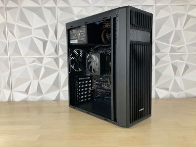 Photo d'un pc, monté en stream, avec comme référence : Bureautique - 330€ 