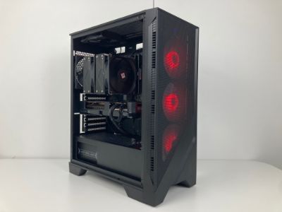Photo d'un pc, monté en stream, avec comme référence : Quequeez - 1200€ 