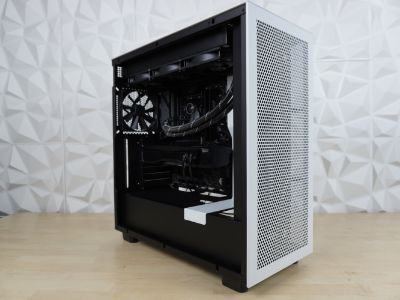 Photo d'un pc, monté en stream, avec comme référence : Scolas - 1800€ 