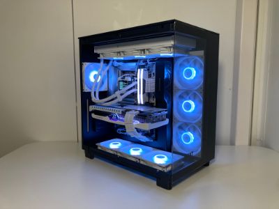 Photo d'un pc, monté en stream, avec comme référence : KultPlay_Simon2 - 2500€ 