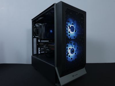 Photo d'un pc, monté en stream, avec comme référence : YOPIC21  - 1770€ 