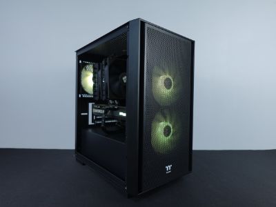 Photo d'un pc, monté en stream, avec comme référence : Zen_Attitude - 1550€ 