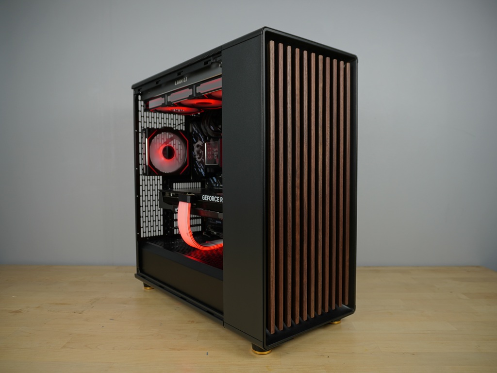 Photo d'un pc, monté en stream, avec comme référence : Ornix24 - 2670€ 