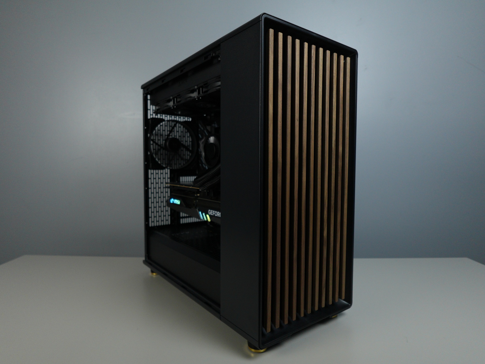 Photo d'un pc, monté en stream, avec comme référence : Skillet - 3600€ 