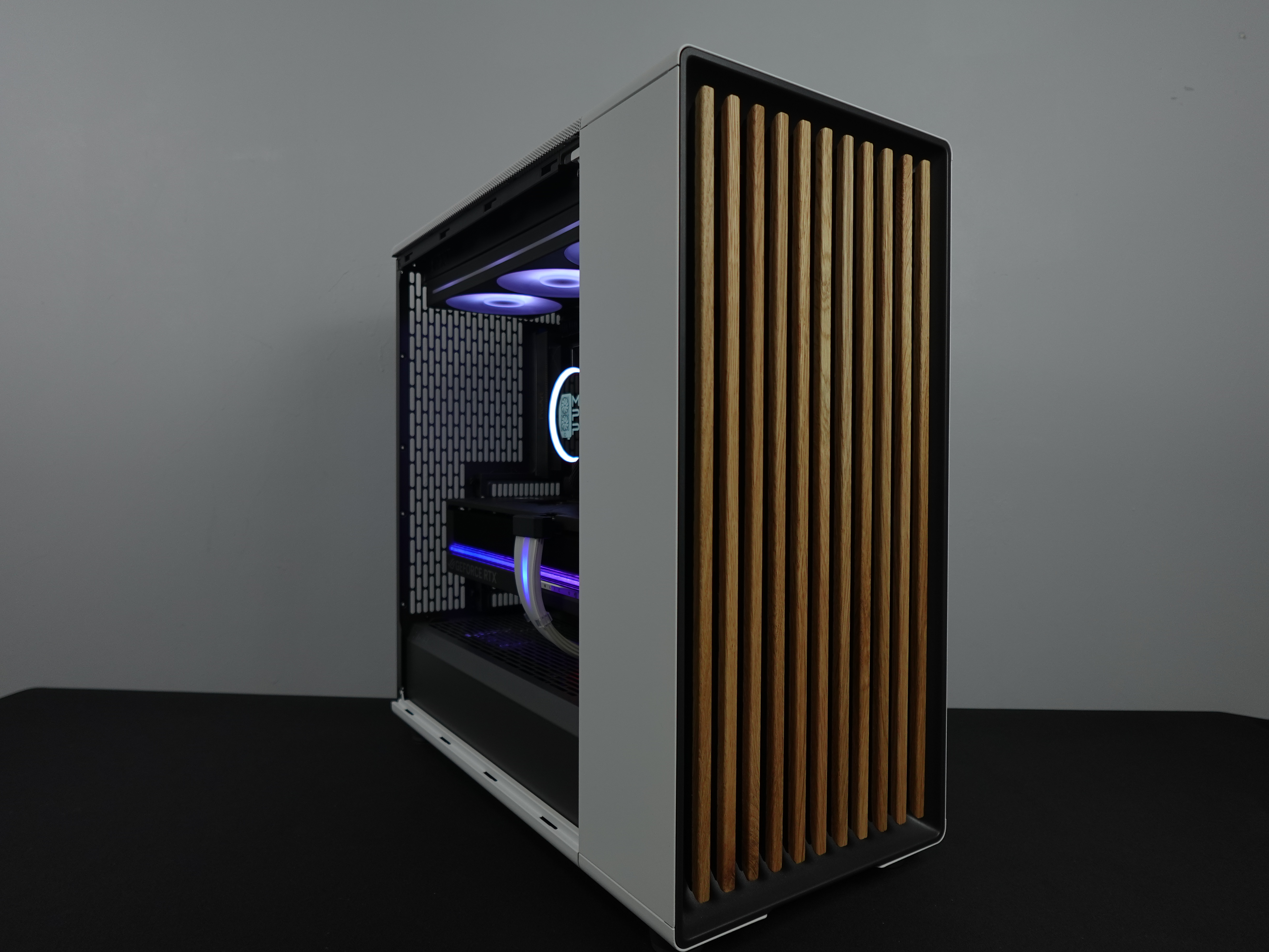 Photo d'un pc, monté en stream, avec comme référence : Asura33 - 5895€ 