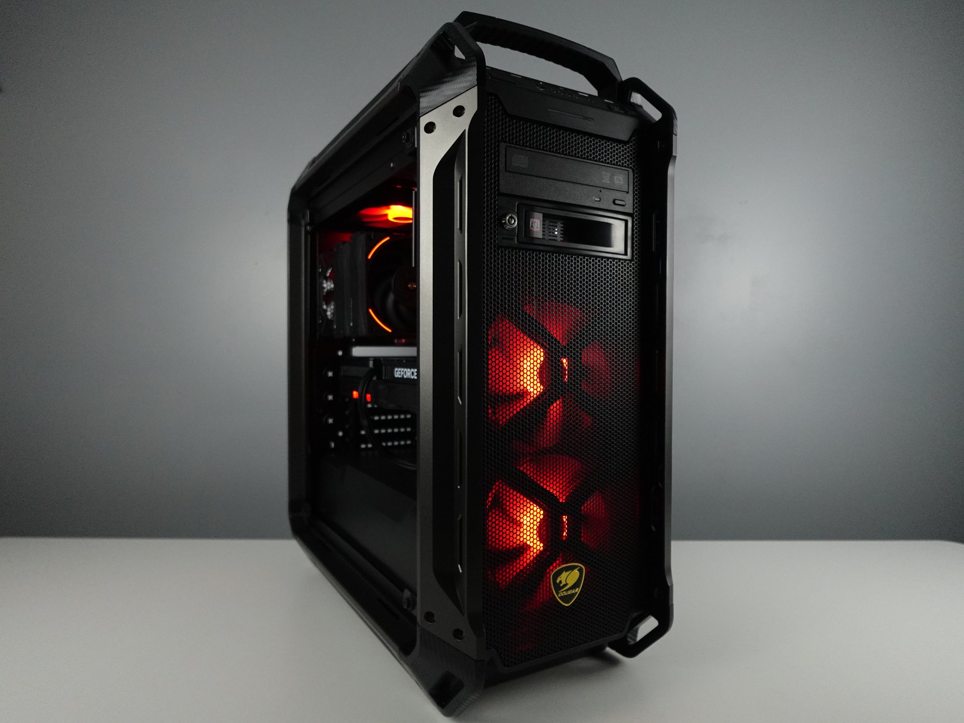 Photo d'un pc, monté en stream, avec comme référence : Houlric - 2825€ 