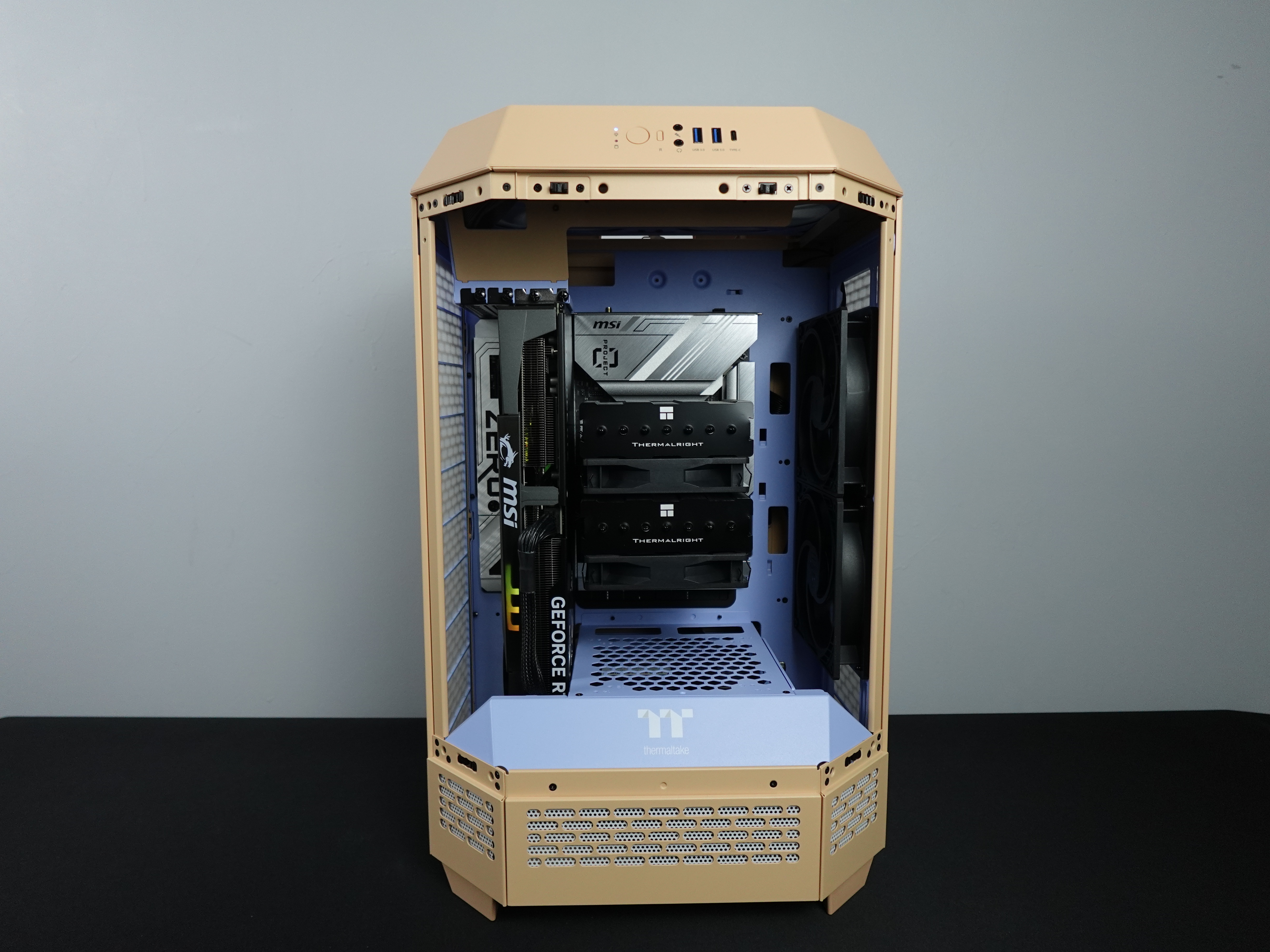 Photo d'un pc, monté en stream, avec comme référence : LaDarone65 - 2250€ 