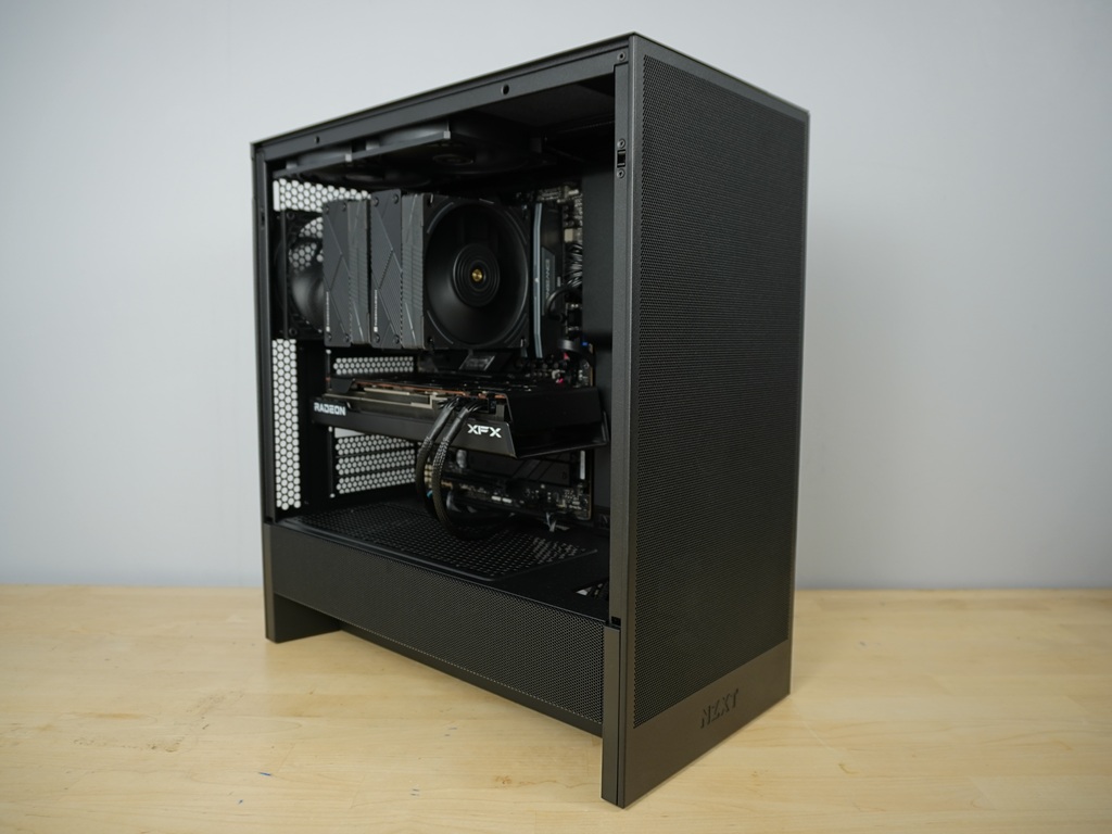 Photo d'un pc, monté en stream, avec comme référence : Lapatatedouce - 1393€ 
