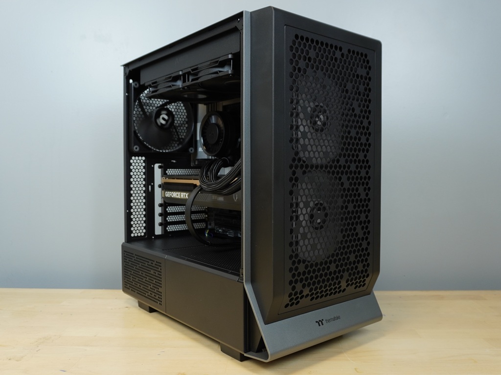 Photo d'un pc, monté en stream, avec comme référence : Moondrakor - 2615€ 